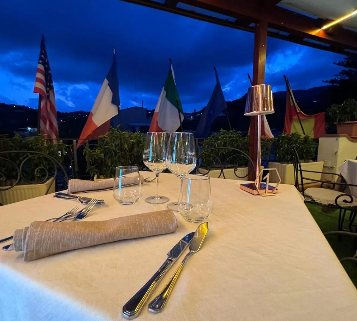 Hotel La Filadelfia Città di Lipari 3*,  Italia