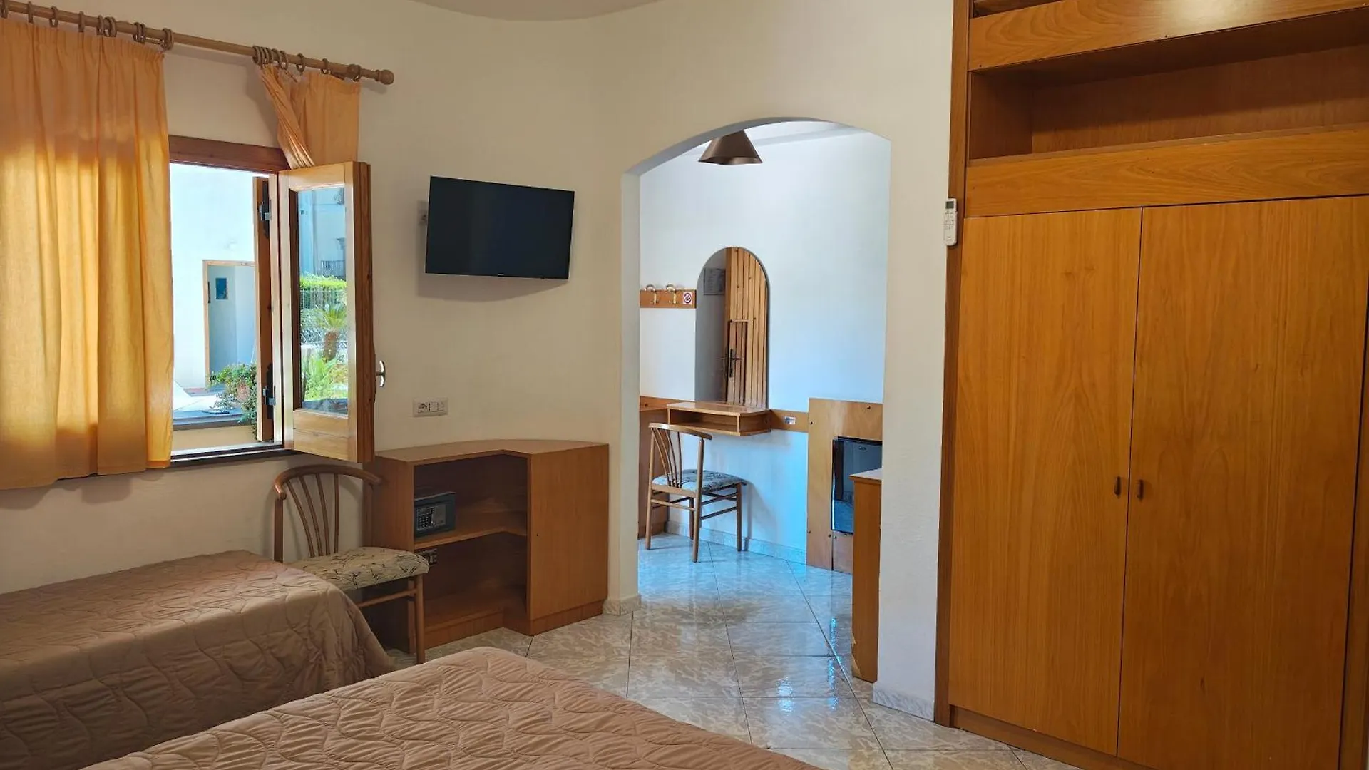 ***  Hotel La Filadelfia Città di Lipari Italia